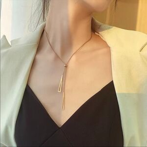 #10 NEW 18K Gold Plated Lariat Triangle Necklace
